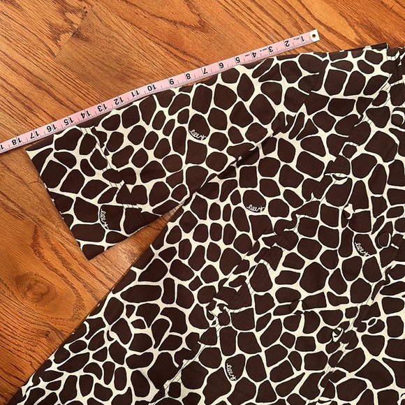 Lilly Pulitzer - Picture 12 of 16